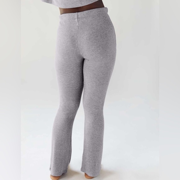 Aritzia Babaton The Group Grey Ribbed Knit Flare Lounge Pants XS - Picture 13 of 14
